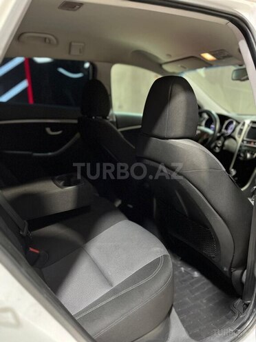Hyundai i30 2015, 235,035 km - 1.6 l - Sumqayıt