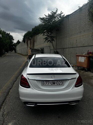 Mercedes C 220 d 2018, 84,000 km - 2.2 л - Bakı