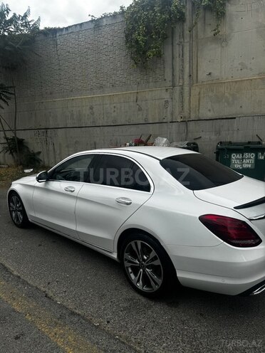 Mercedes C 220 d 2018, 84,000 km - 2.2 л - Bakı