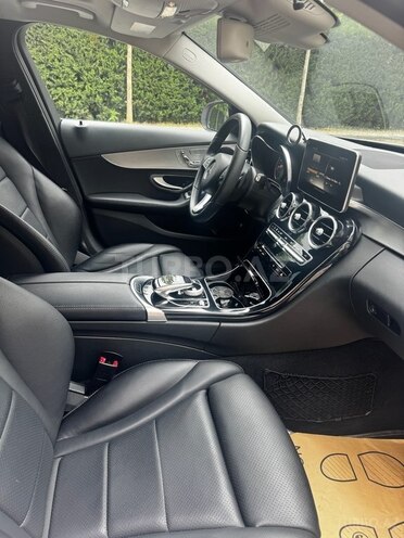 Mercedes C 220 d 2018, 84,000 km - 2.2 л - Bakı
