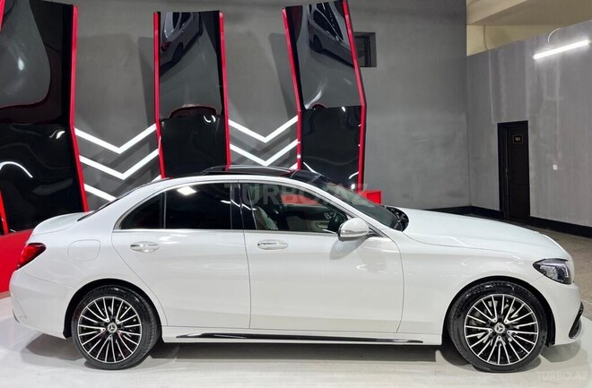 Mercedes C 300 2015, 180,080 km - 2.0 л - Sumqayıt