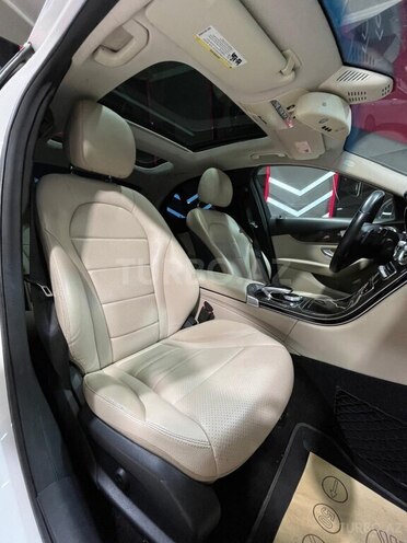 Mercedes C 300 2015, 180,080 km - 2.0 л - Sumqayıt
