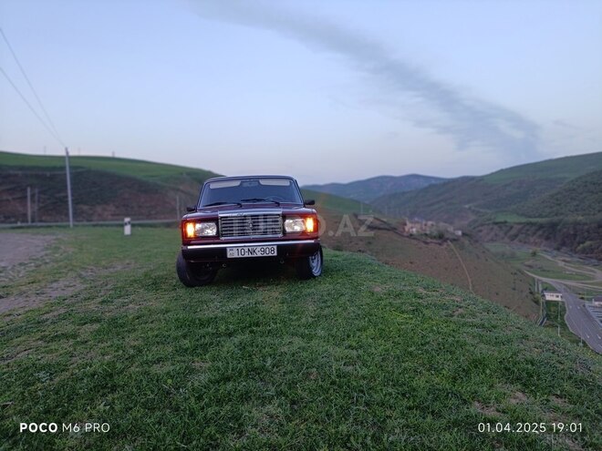 LADA (VAZ) 2107 2004, 91,000 km - 1.6 l - Yardımlı