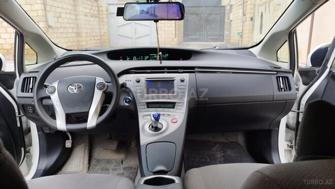Toyota Prius 2015, 229,000 km - 1.8 l - Bakı