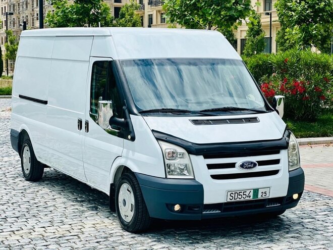 Ford Transit-7