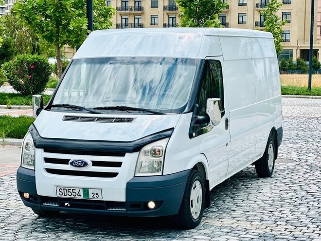 Ford Transit-5