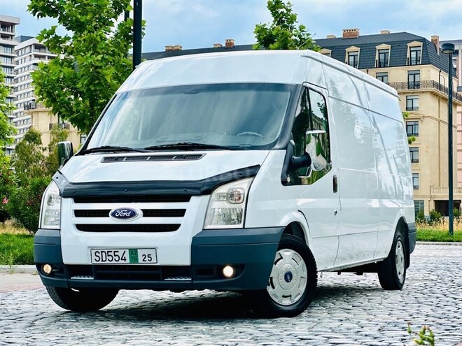 Ford Transit-3