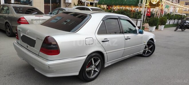 Mercedes C 200 1997, 170,000 km - 2.0 л - Bakı