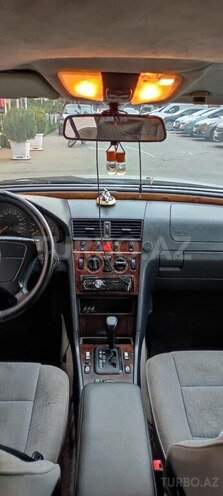 Mercedes C 200 1997, 170,000 km - 2.0 л - Bakı
