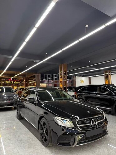 Mercedes E 220 d-2