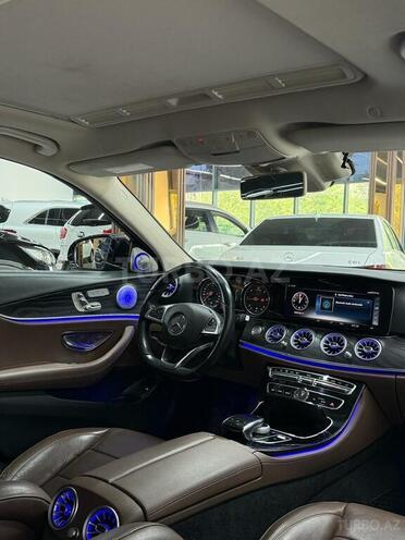 Mercedes E 220 d-7