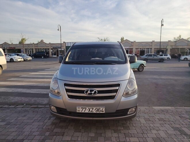 Hyundai H-1 2017, 220,000 km - 2.5 l - Bakı