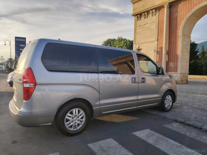 Hyundai H-1 2017, 220,000 km - 2.5 l - Bakı