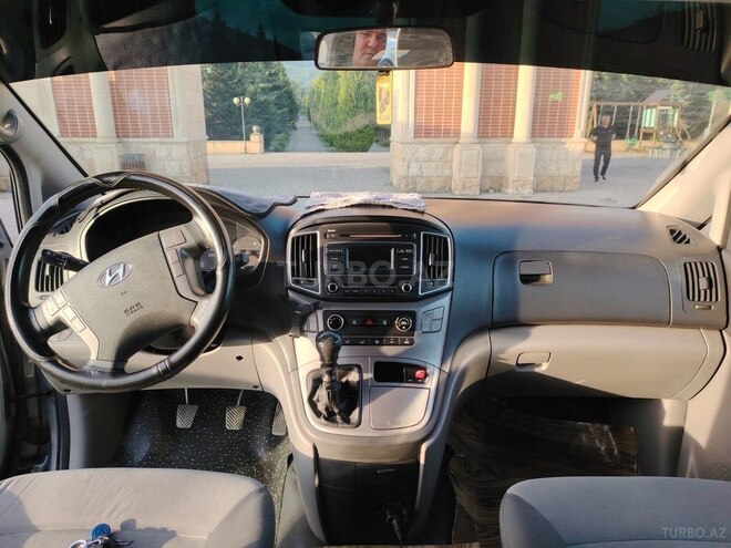 Hyundai H-1 2017, 220,000 km - 2.5 l - Bakı