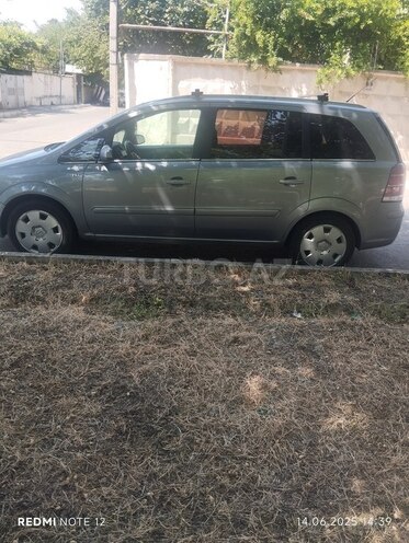 Opel Zafira 2008, 400,000 km - 2.2 l - Mingəçevir