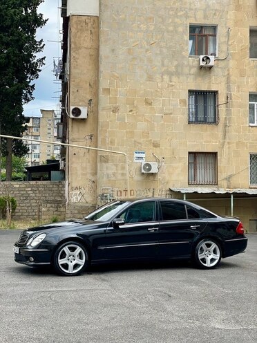 Mercedes E 320 2003, 254,000 km - 3.2 l - Bakı