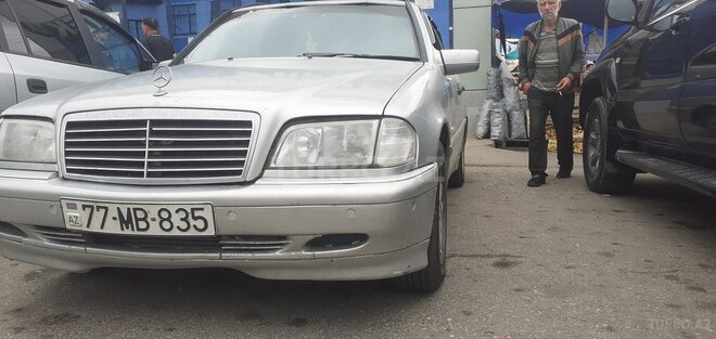 Mercedes C 220 d 2000, 247,645 km - 2.2 l - Qusar