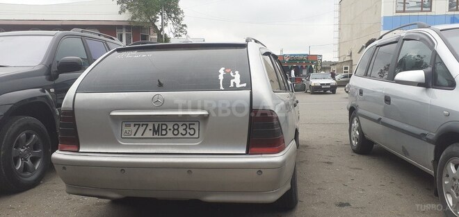 Mercedes C 220 d 2000, 247,645 km - 2.2 l - Qusar