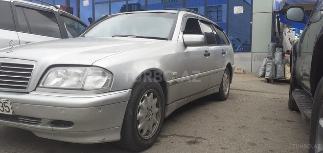Mercedes C 220 d 2000, 247,645 km - 2.2 l - Qusar