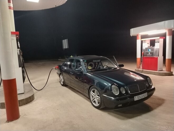 Mercedes E 230 1997, 218,000 km - 2.3 l - Qazax