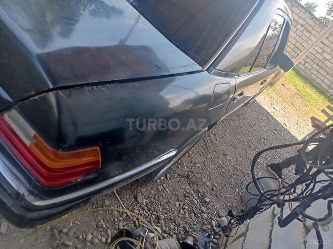Mercedes E 250 1991, 499,000 km - 2.5 l - Ağstafa
