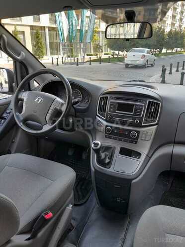 Hyundai H-1-10