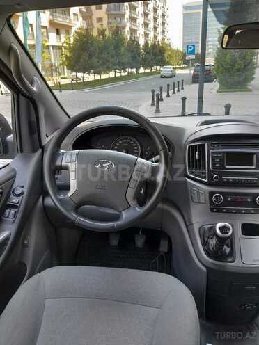 Hyundai H-1-11