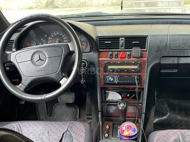 Mercedes C 200 1996, 200,000 km - 2.0 l - Sumqayıt