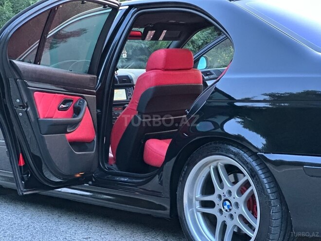 BMW 530-11