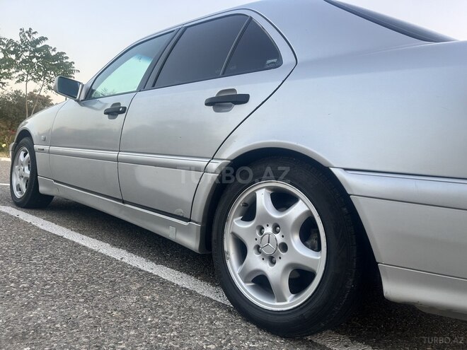 Mercedes C 200 1998, 476,047 km - 2.0 l - Qobustan