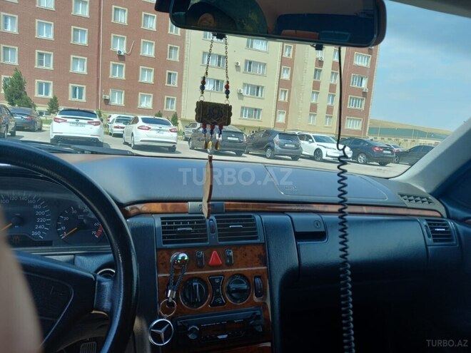 Mercedes E 280 1998, 386,000 km - 2.8 l - Bakı