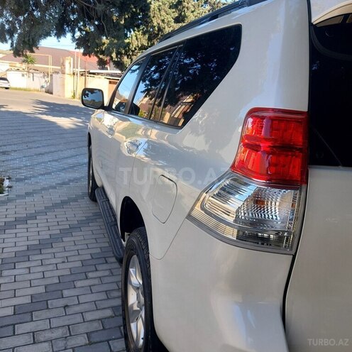 Toyota Land Cruiser Prado 2010, 139,000 km - 2.7 л - Bakı