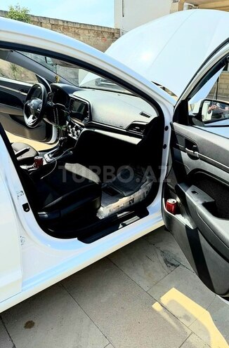 Hyundai Elantra 2020, 94,500 km - 1.6 л - Bakı