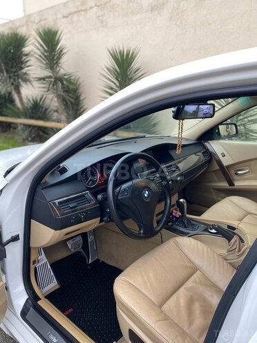 BMW 525 2004, 175,000 km - 2.5 l - Bakı