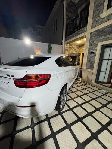 BMW X6 M 2011, 129,000 km - 4.4 l - Bakı