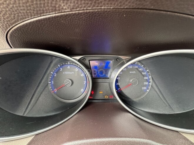 Hyundai Tucson 2011, 179,000 km - 2.0 l - Bakı