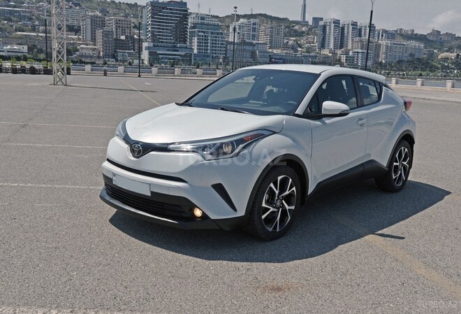 Toyota C-HR 2018, 124,402 km - 2.0 l - Bakı