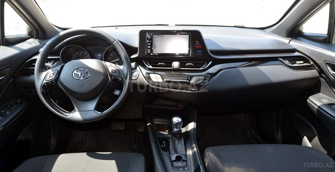 Toyota C-HR 2018, 124,402 km - 2.0 l - Bakı