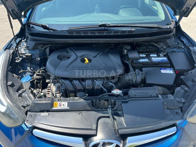 Hyundai Elantra 2015, 238,183 km - 1.8 l - Bakı