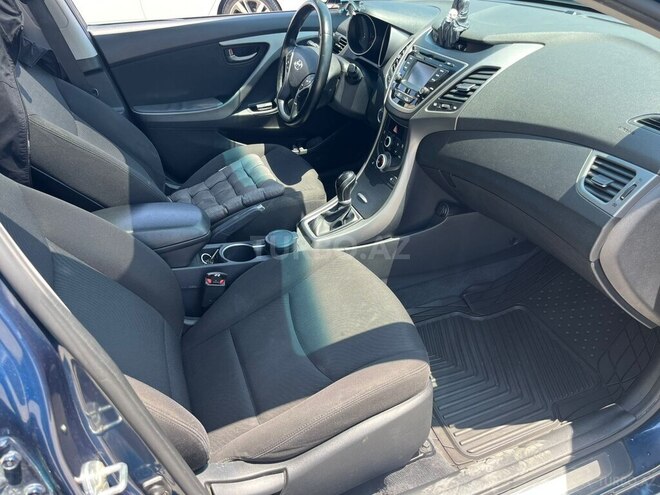 Hyundai Elantra 2015, 238,183 km - 1.8 l - Bakı
