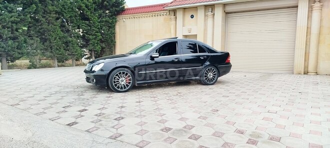 Mercedes C 180 2004, 326,588 km - 1.8 l - Sumqayıt