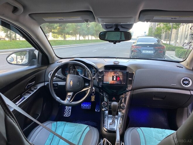 Chevrolet Cruze-8