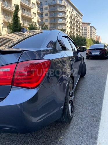 Chevrolet Cruze-11