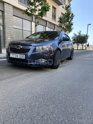Chevrolet Cruze-12