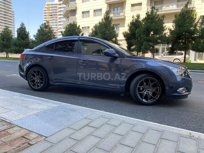 Chevrolet Cruze-9