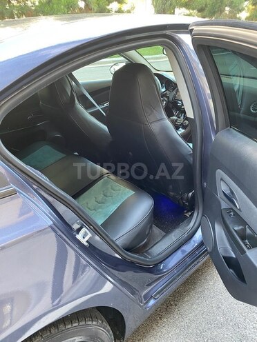 Chevrolet Cruze-14