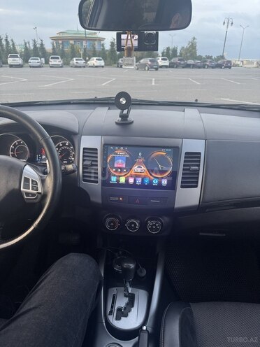 Mitsubishi Outlander 2011, 200,000 km - 2.4 l - Sumqayıt