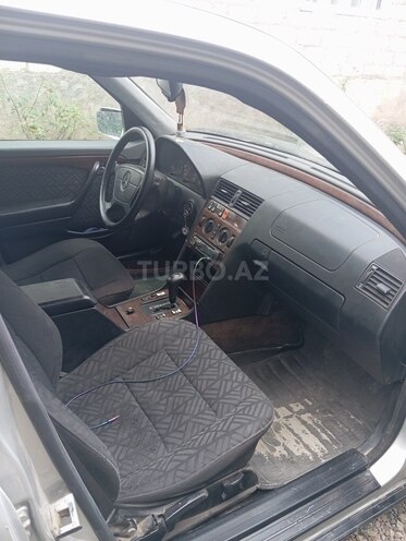 Mercedes C 220 d 1995, 65,000 km - 2.2 л - Tovuz