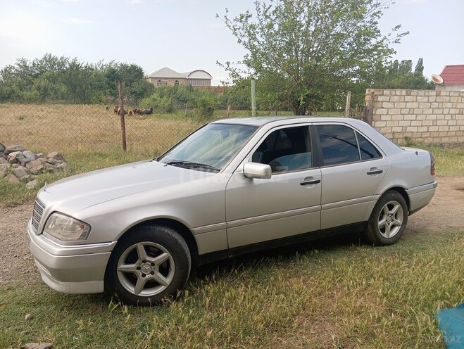 Mercedes C 220 d 1995, 65,000 km - 2.2 л - Tovuz