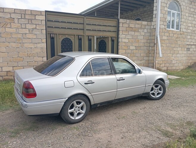 Mercedes C 220 d 1995, 65,000 km - 2.2 л - Tovuz